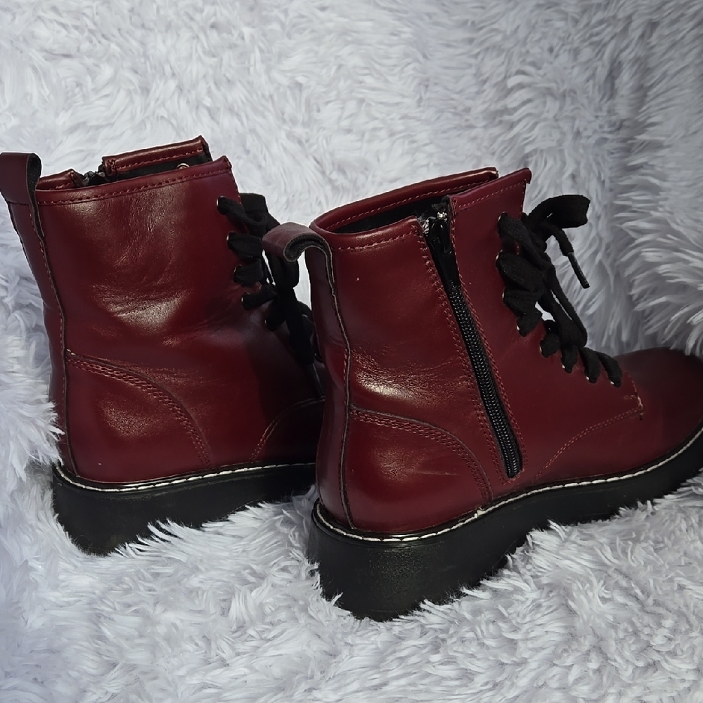 Women's Burgundy Lace-Up Boots - Picture 3 of 4
